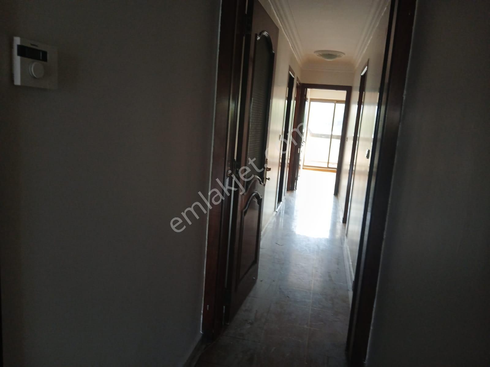 Yalı Dairesi -güzelyalının En Değerli Yerinde Körfez Ve Park Cepheli Herkatta Tek Daire - Görsel 12