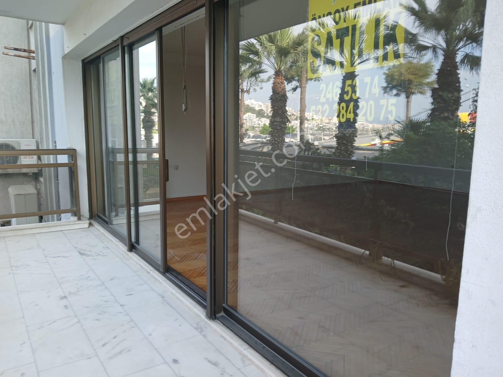 Yalı Dairesi -güzelyalının En Değerli Yerinde Körfez Ve Park Cepheli Herkatta Tek Daire - Görsel 33