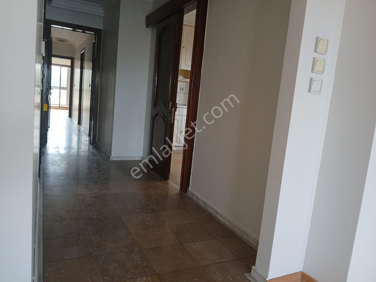 Yalı Dairesi -güzelyalının En Değerli Yerinde Körfez Ve Park Cepheli Herkatta Tek Daire - Görsel 4