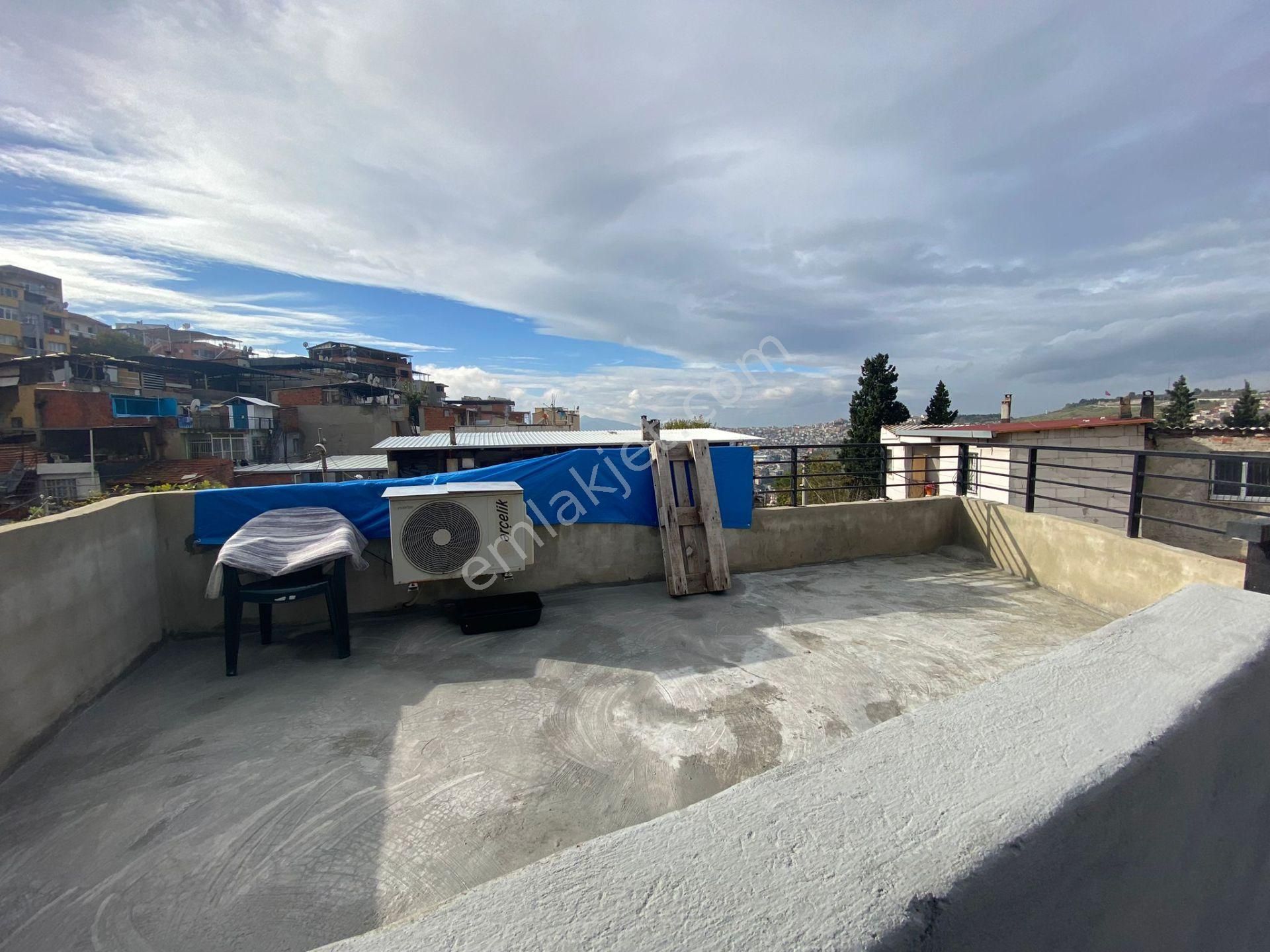 Acilll Konak İsmetpaşa Mah.de 2'buçuk Katlı 158m2 Arsalı Komple Satılık Müstakil Ev(bina) - Görsel 33