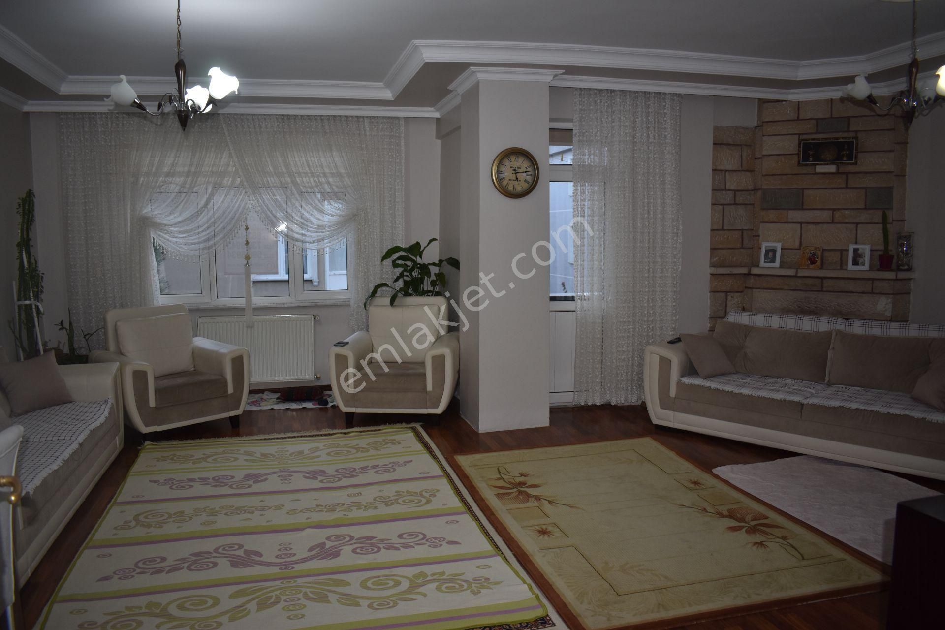 Büyükçekmece Fatih Mah İçi Yapılı Temiz Merkezi Geniş 3+1 Satılık Daire - Görsel 30