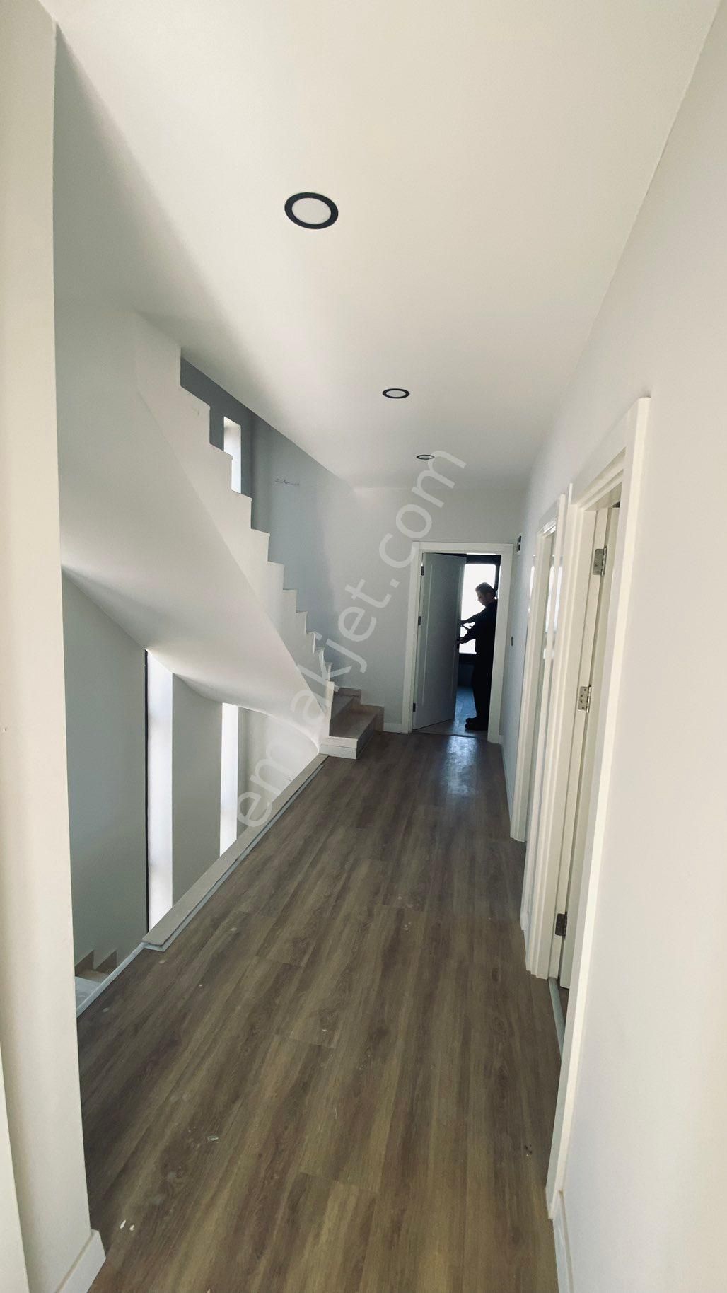 Müstakil Özel Havuzlu Site İçin De Satılık Villa - Görsel 14