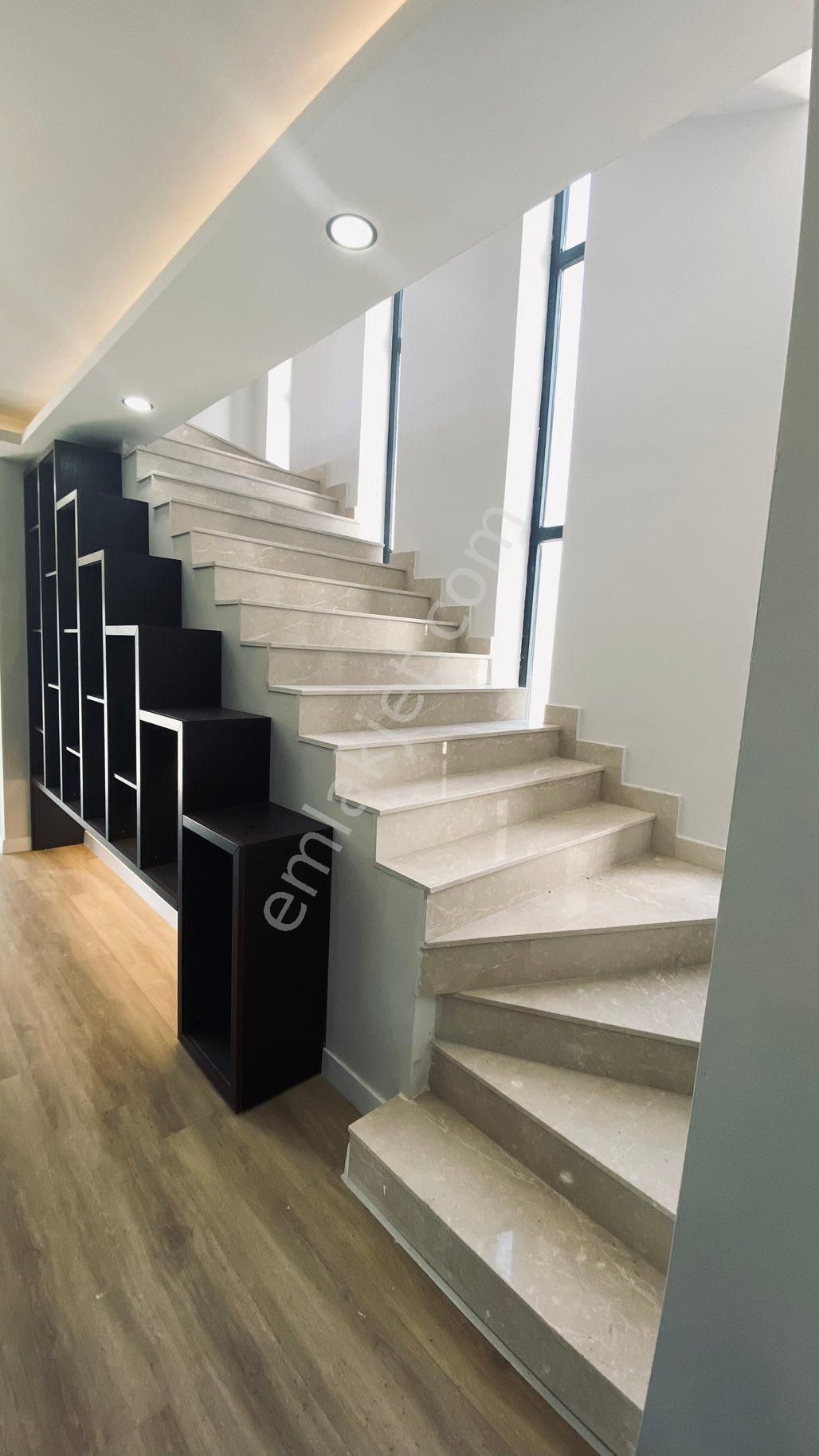 Müstakil Özel Havuzlu Site İçin De Satılık Villa - Görsel 21