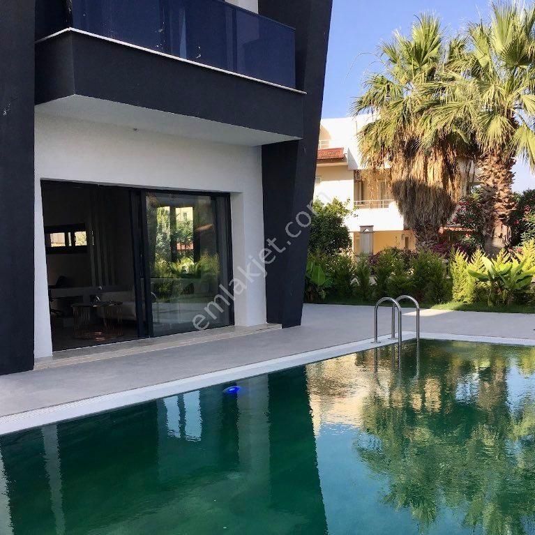 Nyc Group Müstakil Özel Havuzlu Site İçin De Satılık Villa