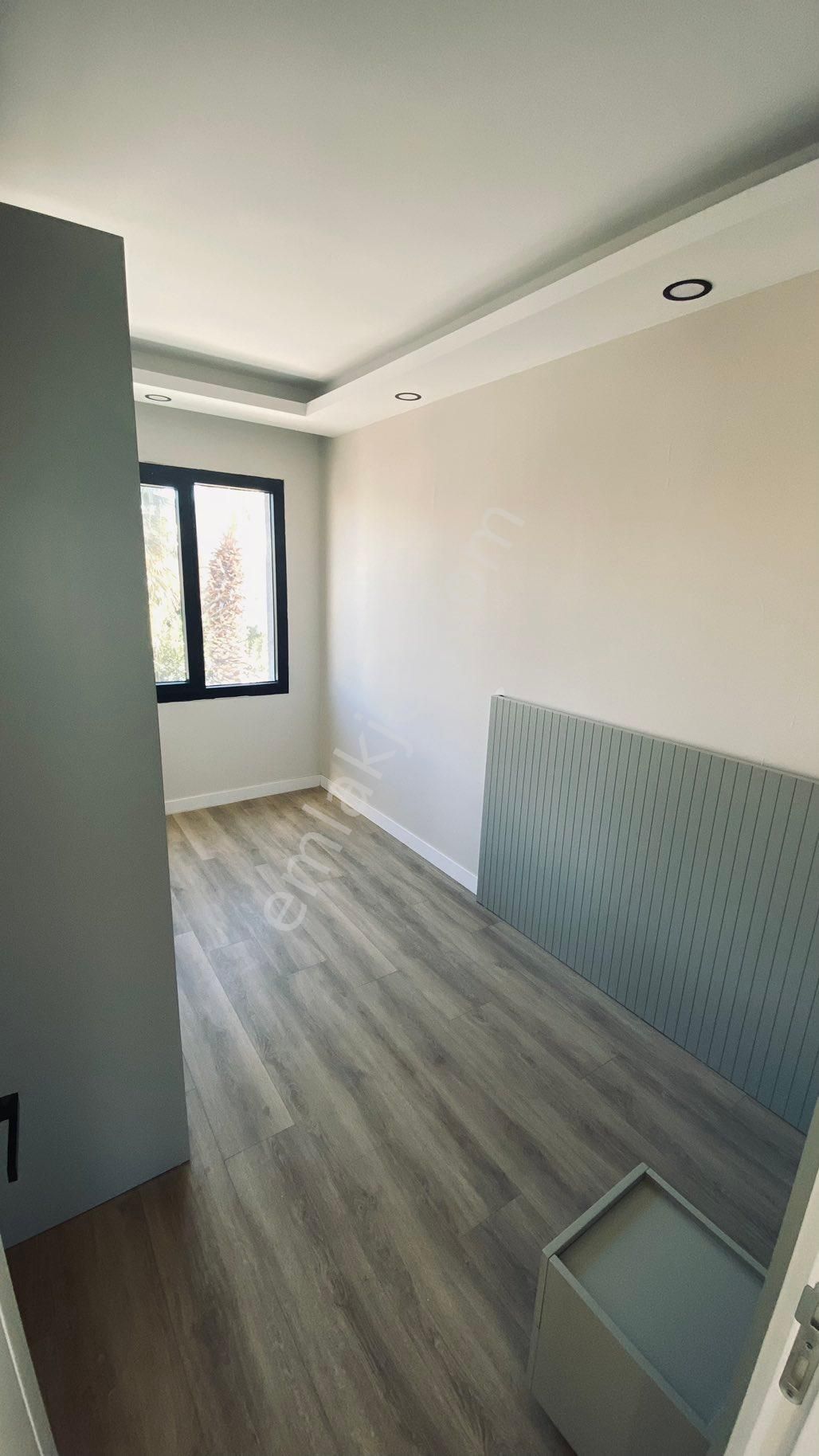 Müstakil Özel Havuzlu Site İçin De Satılık Villa - Görsel 12