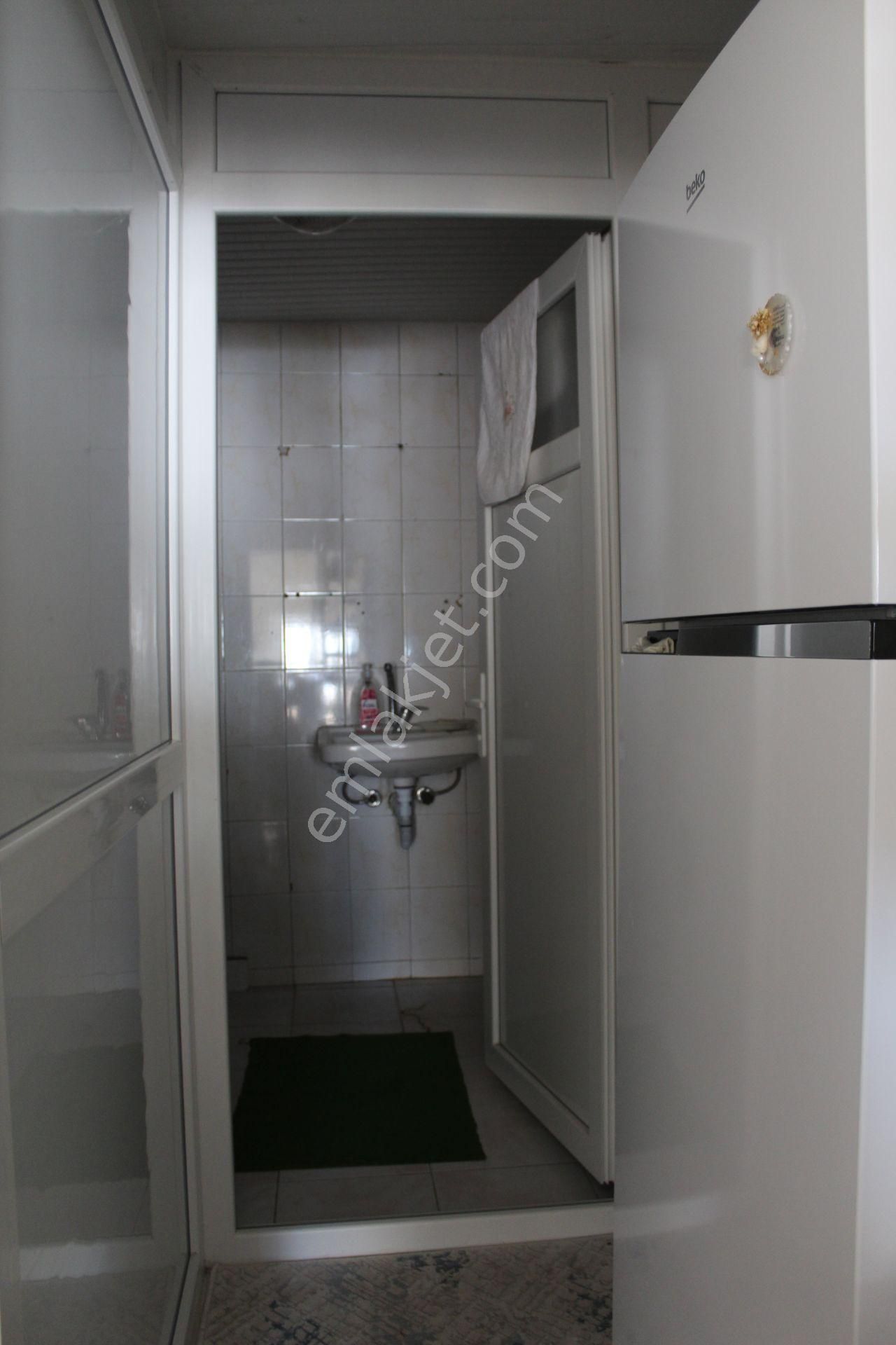 Ayvada Dan Ayvalık Fethiye Mahallesin'de 2 Katlı Taş Rum Evi Avlulu - Görsel 6