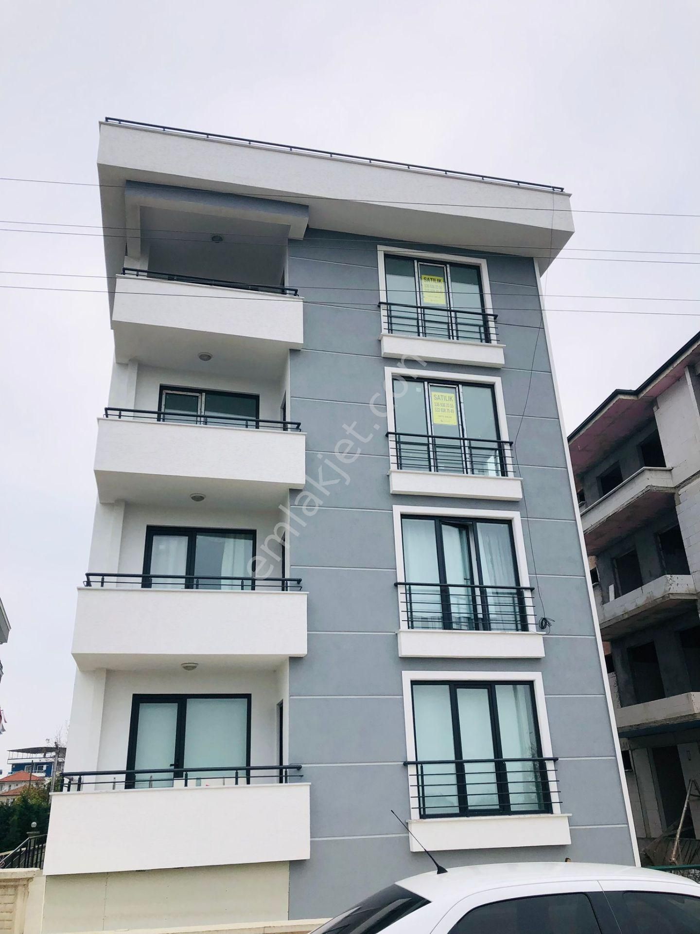 Altınova Cumhuriyet Satılık Daire  CUMHURİYET MAHALLESİNDE 3+1 200M2 DUBLEKS DAİRE