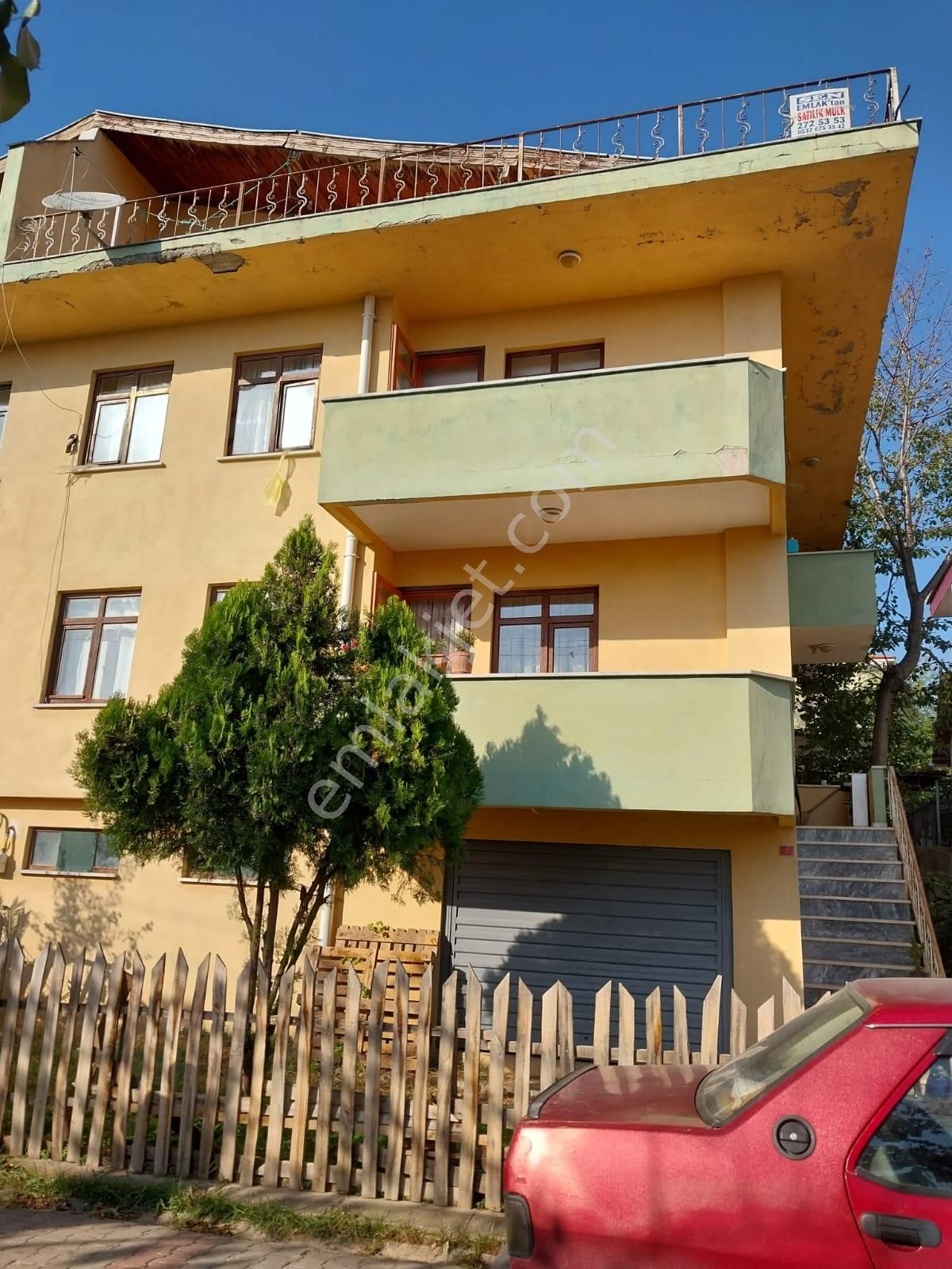 Serdivan Beşköprü Satılık Villa  BEŞ KÖPRÜDE TRİPLEX MÜSTAKİL BİNA 4.500.000TL