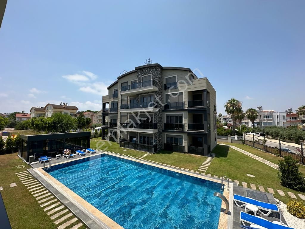 Serik Belek Satılık Daire  Belek Merkezinde Havuzlu Site İçeresinde Full Eşyalı Teraslı Satılık 4+1 Çatı Dubleks Daire