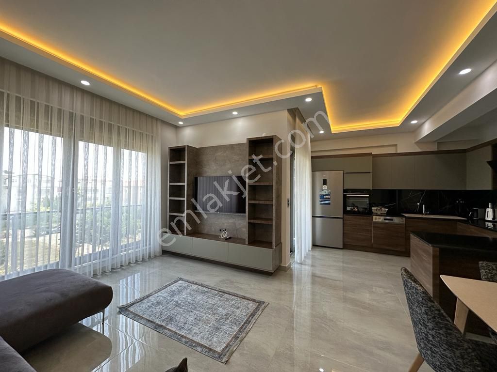 Belek Merkezinde Havuzlu Site İçeresinde Full Eşyalı Teraslı Satılık 4+1 Çatı Dubleks Daire - Görsel 3