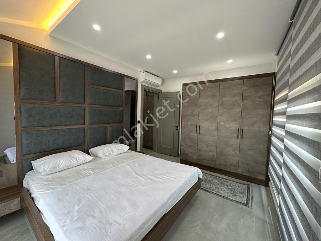 Belek Merkezinde Havuzlu Site İçeresinde Full Eşyalı Teraslı Satılık 4+1 Çatı Dubleks Daire - Görsel 14