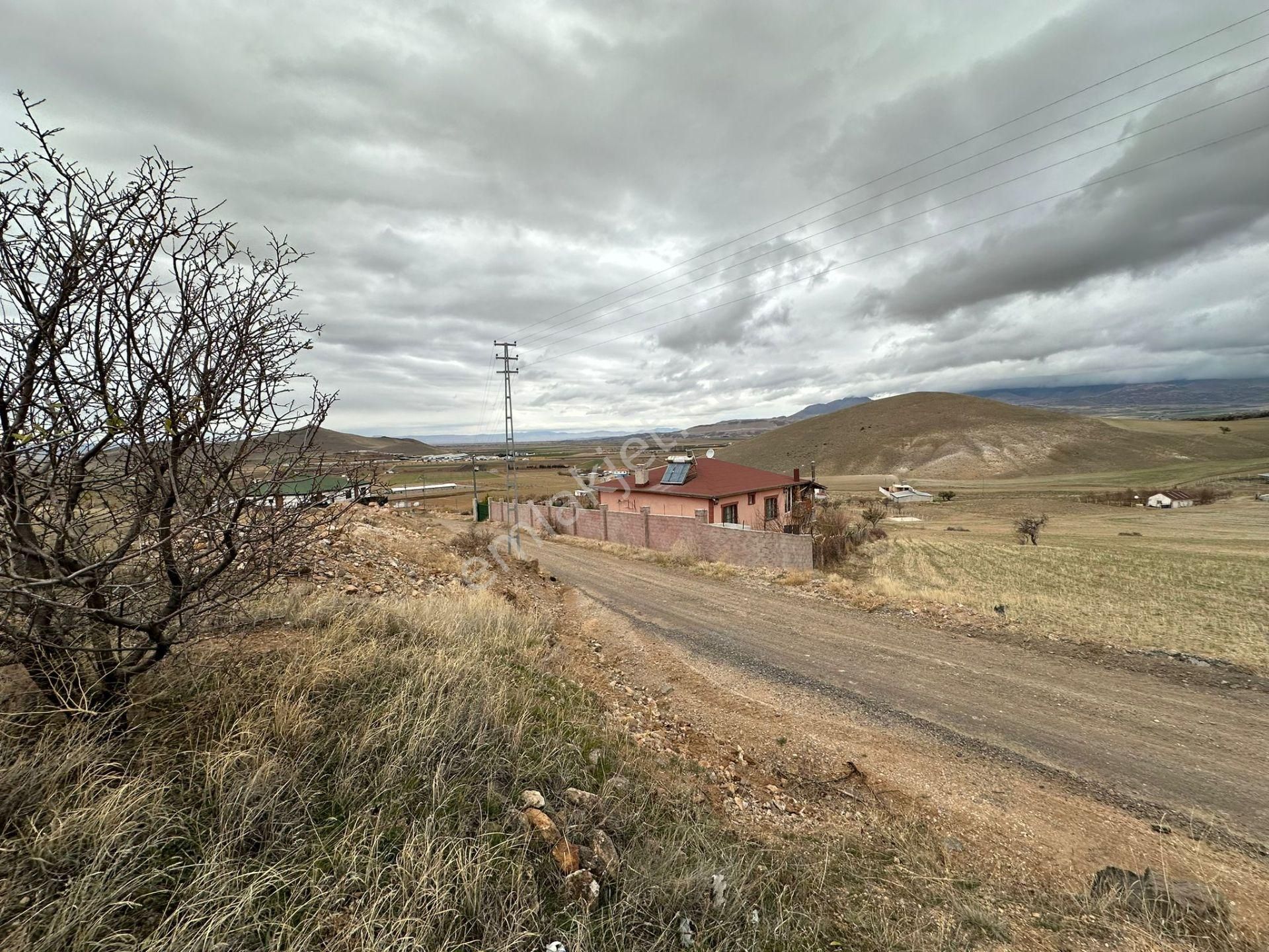 Öz Gaye Emlaktan Develi Tombak Çapayeri Mevkiinde 1316 M2 Satılık Bağ - Görsel 4