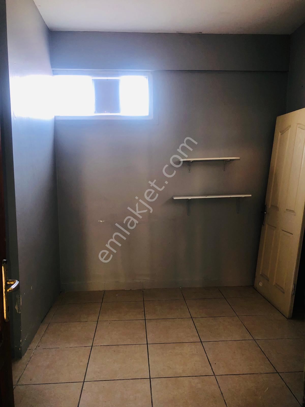 Sultanbeyli Mimarsinan Caddesinde 200m2 Kiralık Dükkan - Görsel 3