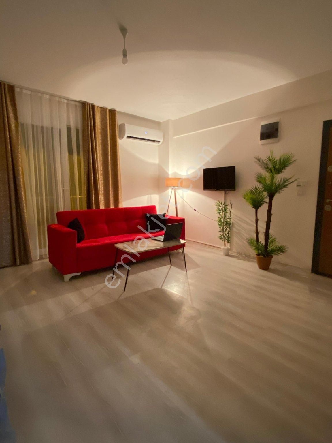 Bornova Küçükpark Günlük Kiralık Ev