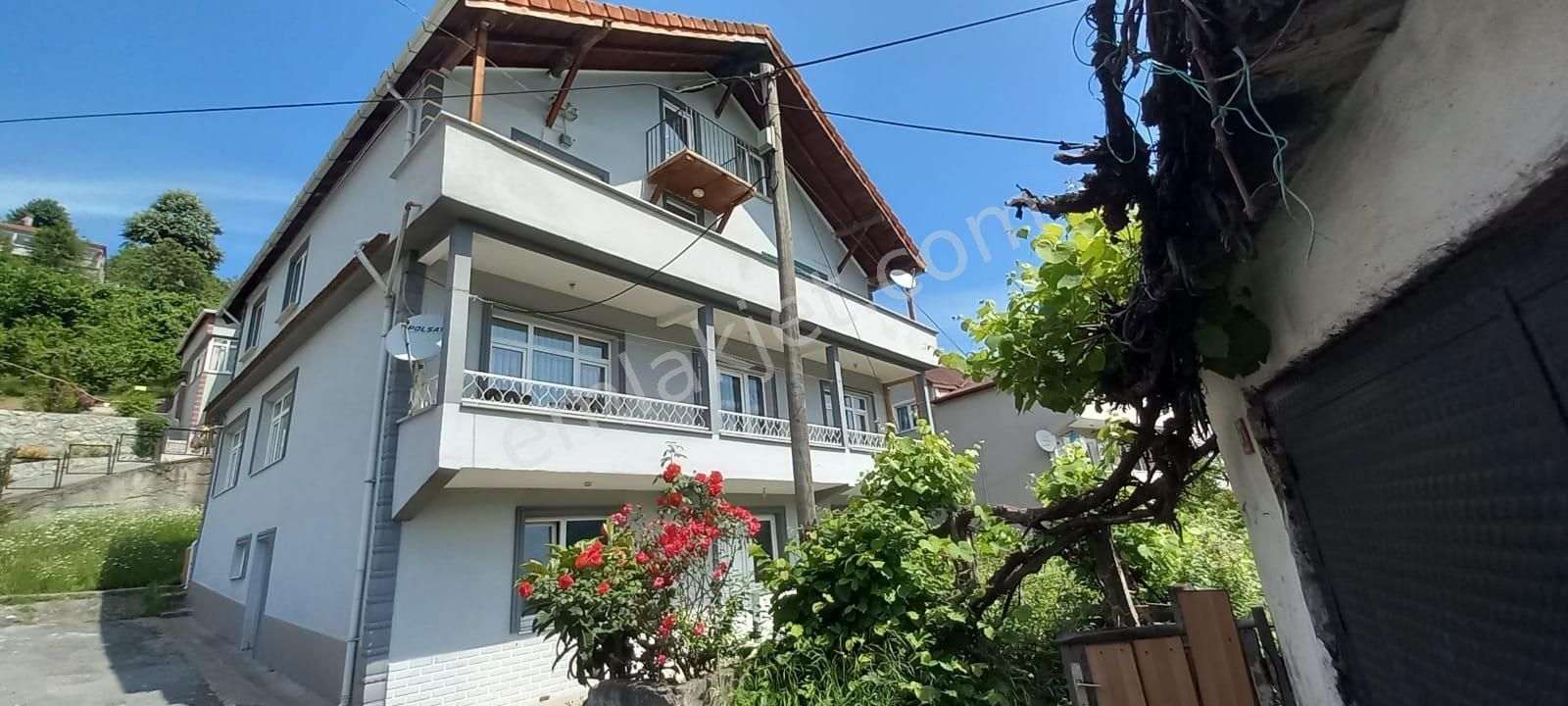 Kozlu İhsaniye Satılık Müstakil Ev  Zonguldak Kozlu İlçesi İhsaniye Mahallesi Satılık Müstakil Ev