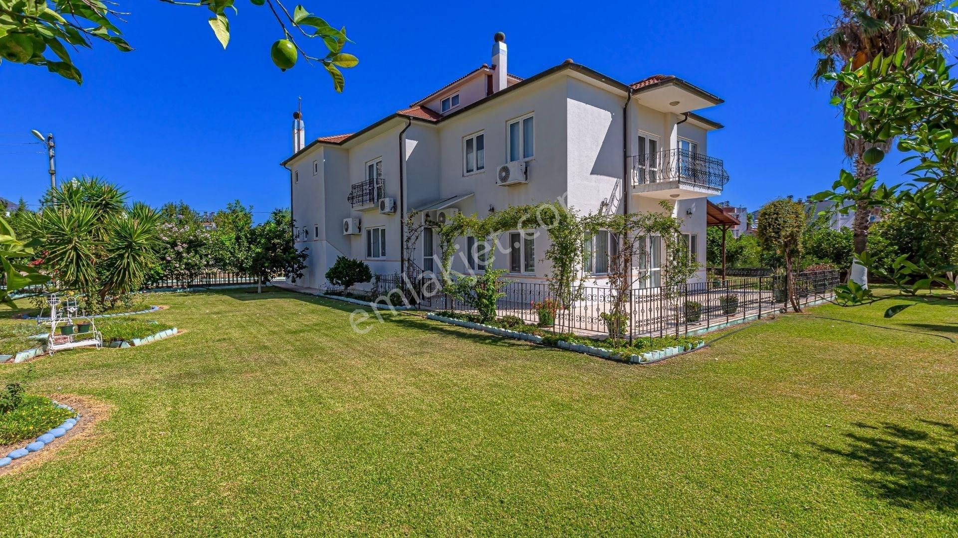 Kemer Kuzdere Satılık Villa KEMER KUZDERE'DE 1172 M2 ARSA ÜZERİNDE 5+2 SATILIK VİLLA