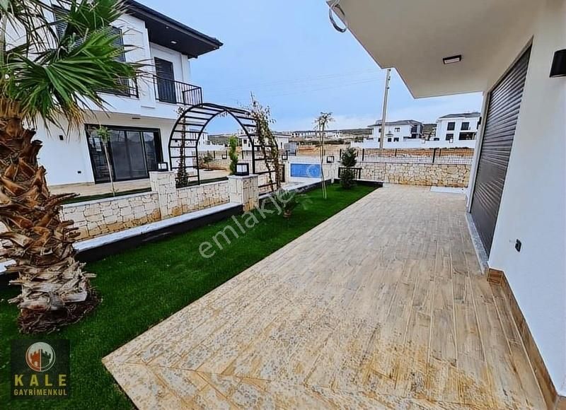 Didim Efeler Satılık Villa DİDİM EFELER MH 260 M2 ARSA İÇİNDE TAM MÜSTAKİL OTOPARK HAVUZLU