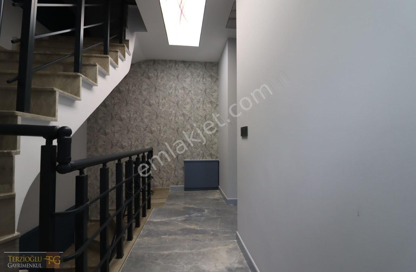 Terzioğlu'ndan Güre Akçay Arası 4+1 Ayrı Mutfak Deluxe Villa - Görsel 13