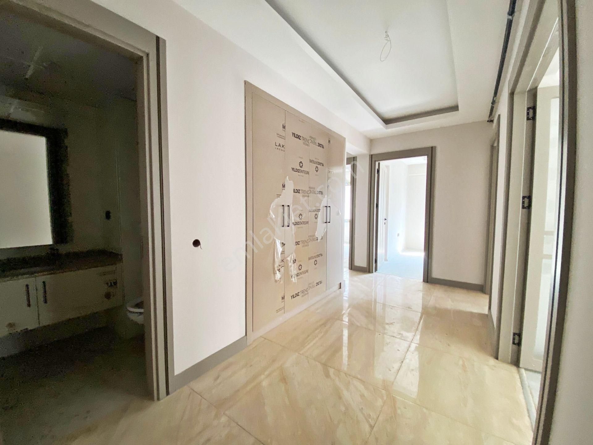 Fıstıklık'ta Çok Geniş Modern Tasarımlı Ultralüks 3+1 - Görsel 24