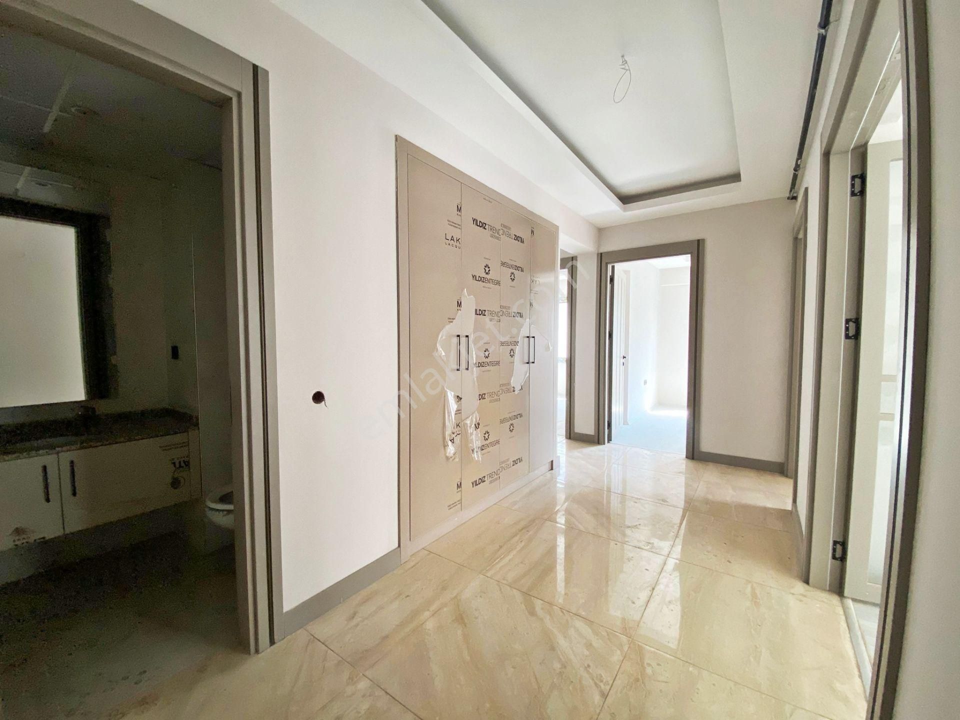 Fıstıklık'ta Çok Geniş Modern Tasarımlı Ultralüks 3+1 - Görsel 22