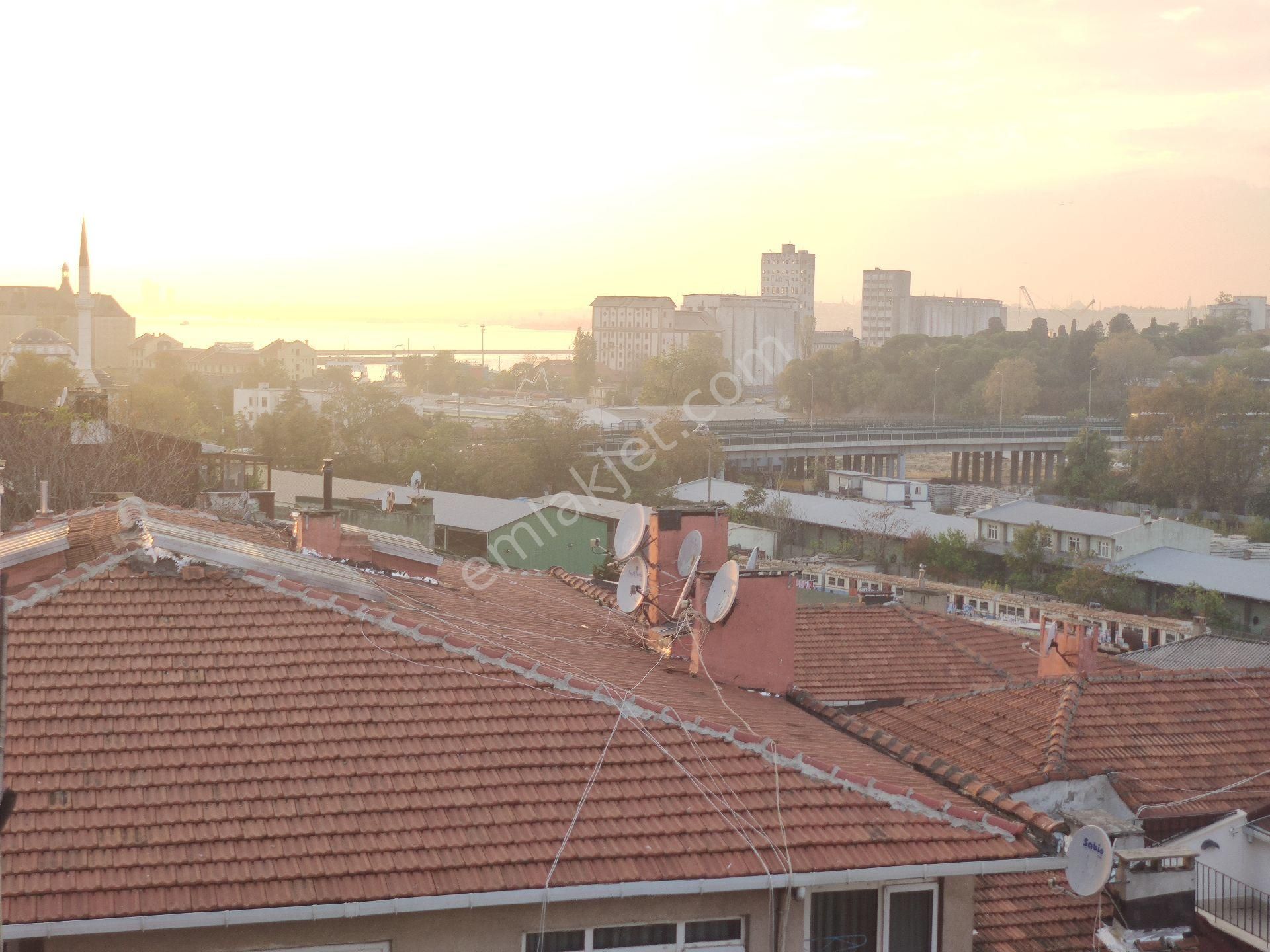 Kadıköy Rasimpaşa Satılık Daire KADIKÖY MERKEZDE TERASLI DUBLEX