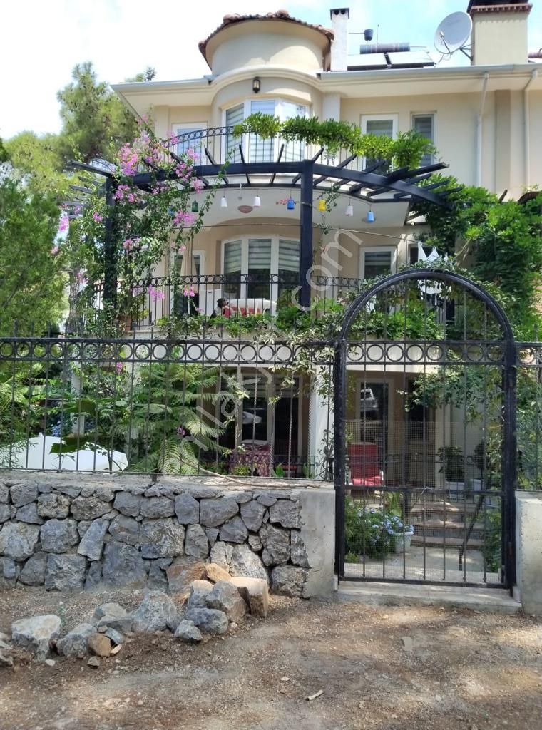 Fethiye Ölüdeniz Satılık Villa Fethiye Ölüdeniz Ovacik'ta Satılık  3 +1  İkiz Villa