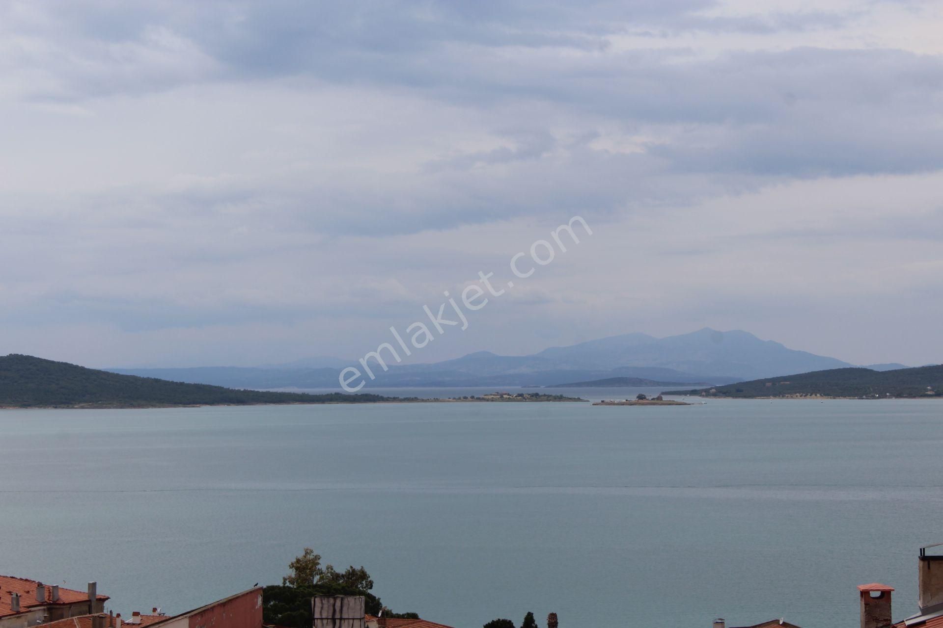 Ayvalık Sakarya Satılık Müstakil Ev  AYVADA'DAN AYVALIK MERKEZ’DE 2 KATLI TAŞ RUM EVİ