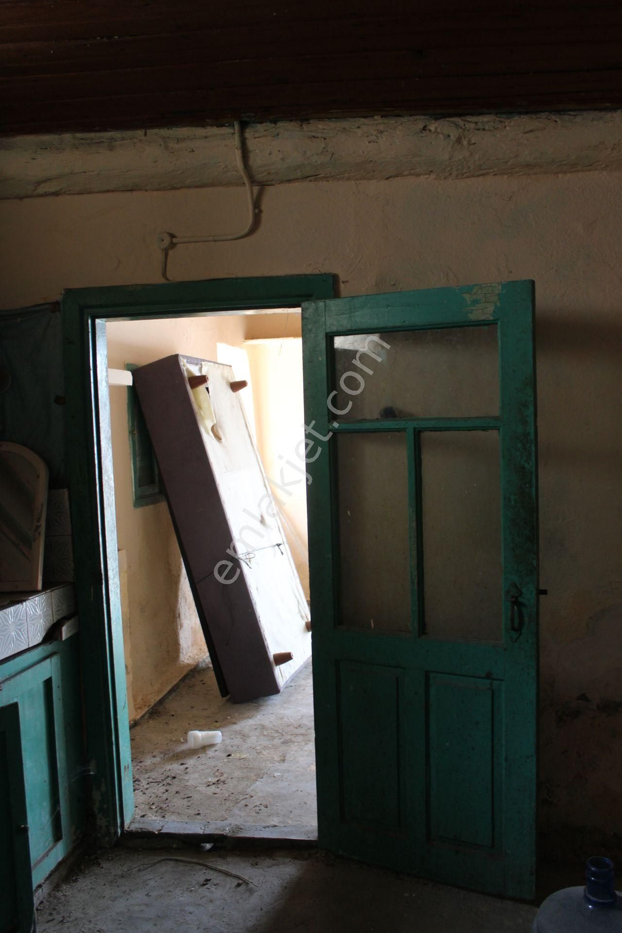 Ayvada'dan Ayvalık Merkez’de 2 Katlı Taş Rum Evi - Görsel 7