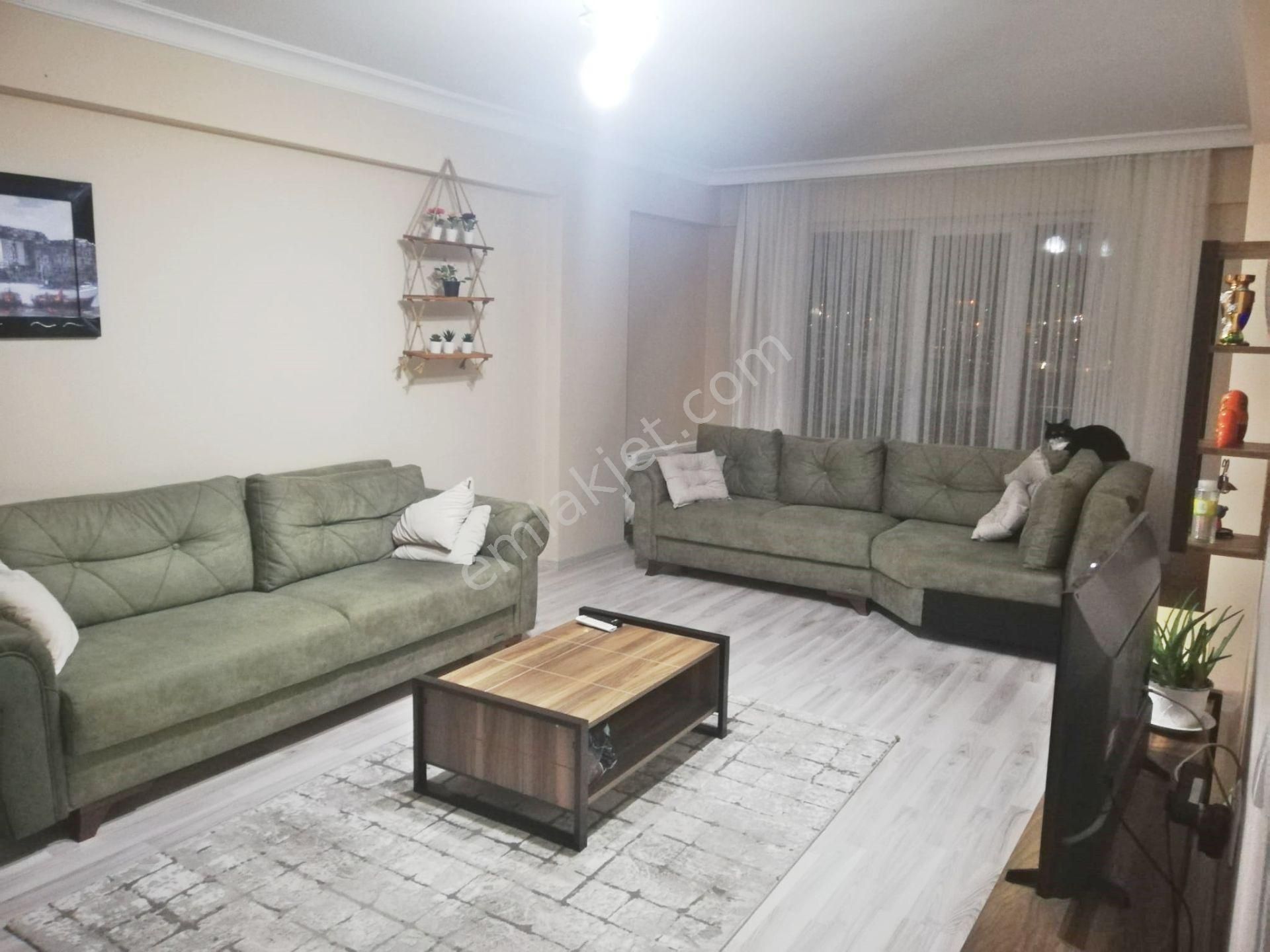 Mamak Çağlayan Satılık Daire  ÇAĞLAYAN MAHALLESİNDE CADDE YAKININDA ÖN CEPHEDE ASANSÖRLÜ FULL YAPILI 2+1 SATILIK DAİRE