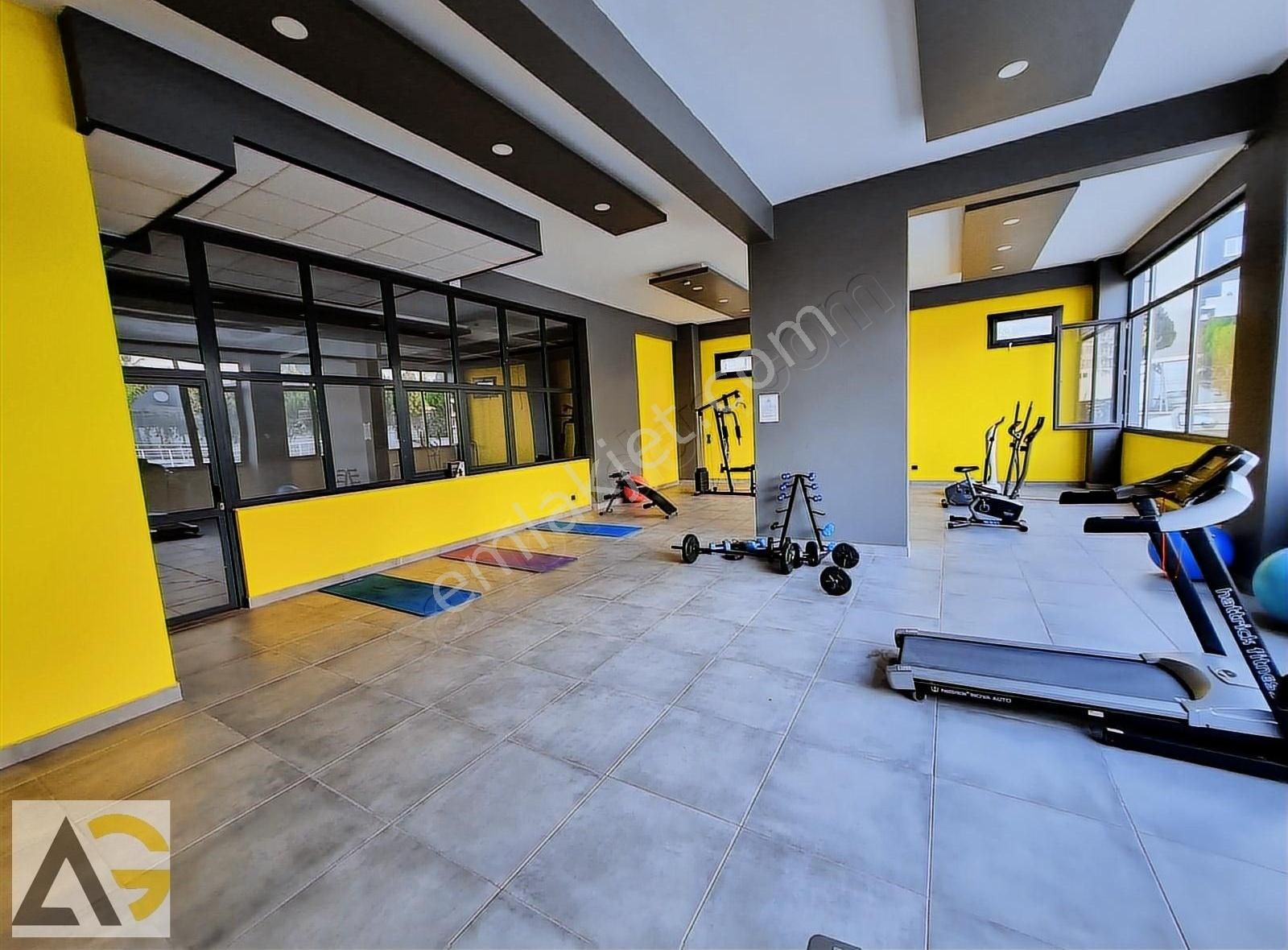 Auradan 34. Caddede Satılık 1+1 Lüks Eşyalı Daire - Görsel 20