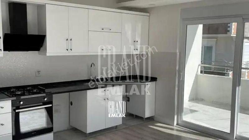 Kadriye Merkezde, Kurumsal Kiracılı Komple Satılık Bina - Görsel 8