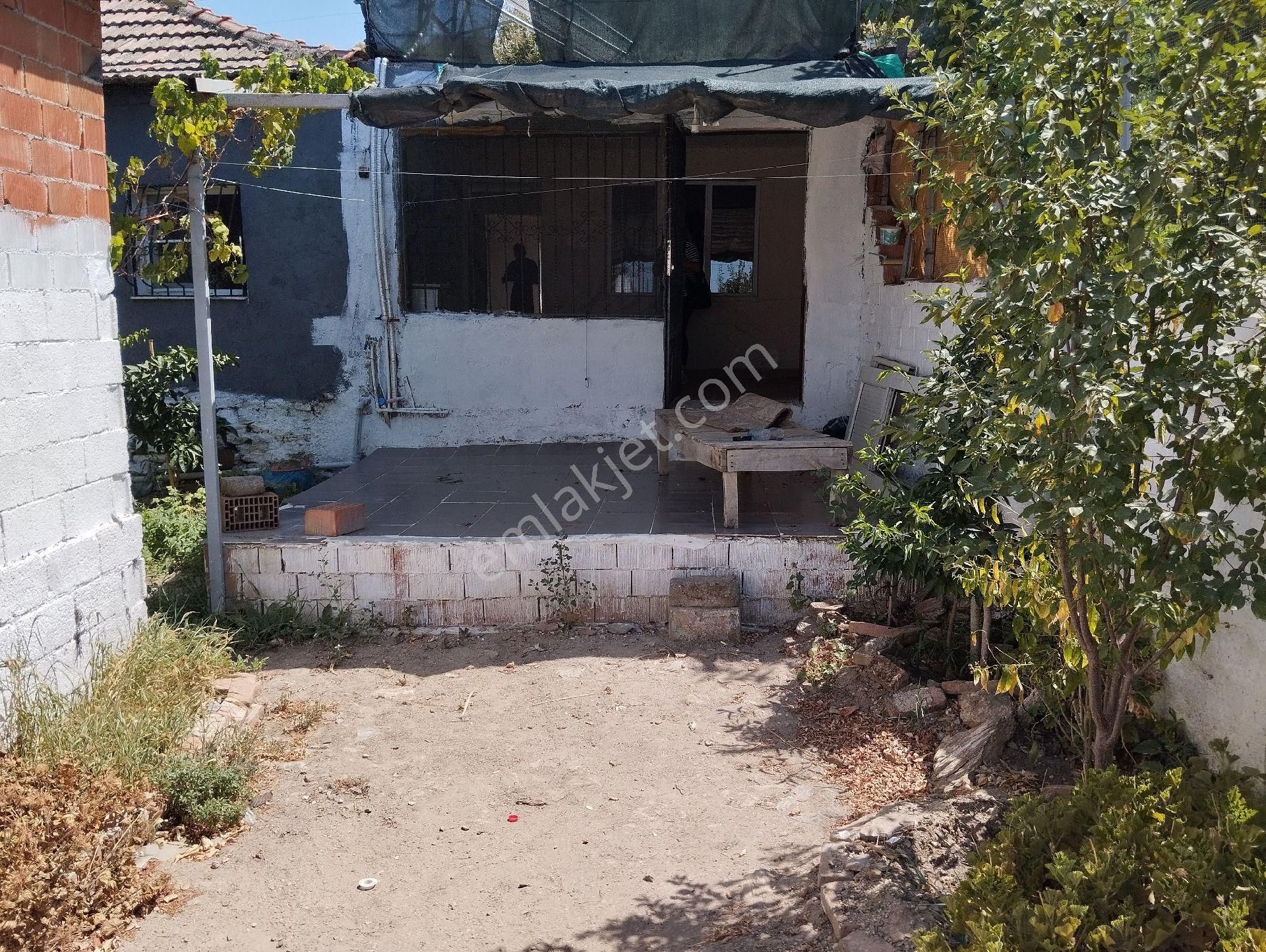 Aydın Söke Bağarası Mahallesi Satılık Bahçeli Müstakil Ev - Görsel 16