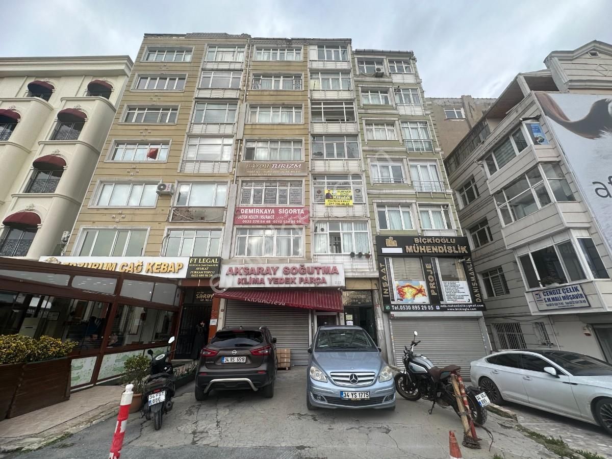 Fatih Akşemsettin Kiralık Ofis Vatan Caddesi üzerinde 2.Kat 85 m2 3+1 Kiralık Ofis