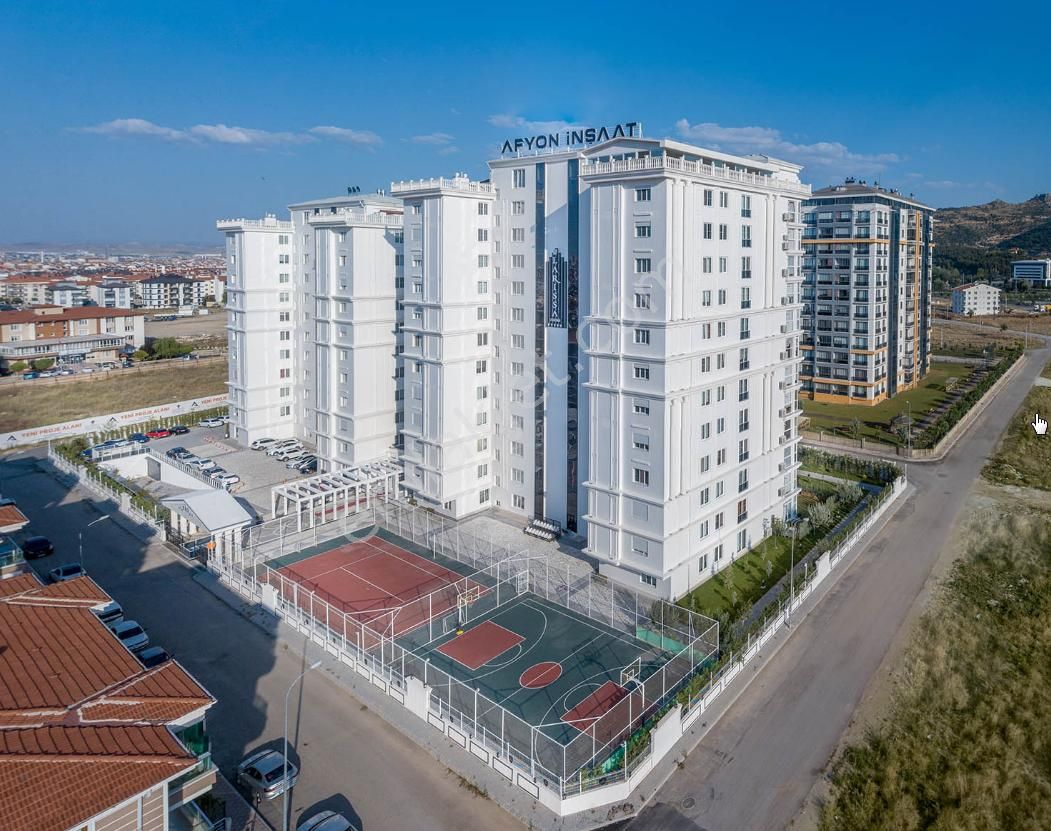 Afyonkarahisar Merkez Selçuklu Satılık Daire LARİSSA SİTESİNDE UYGUN FİYATA FIRSAT DAİRE