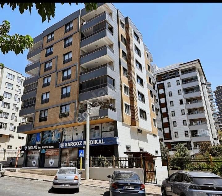 Karaköprü Doğukent Satılık Daire  KESKİNLER EMLAK'TAN 2.35 MT DE DELÜKS 4+1 SATILIK DAİRE