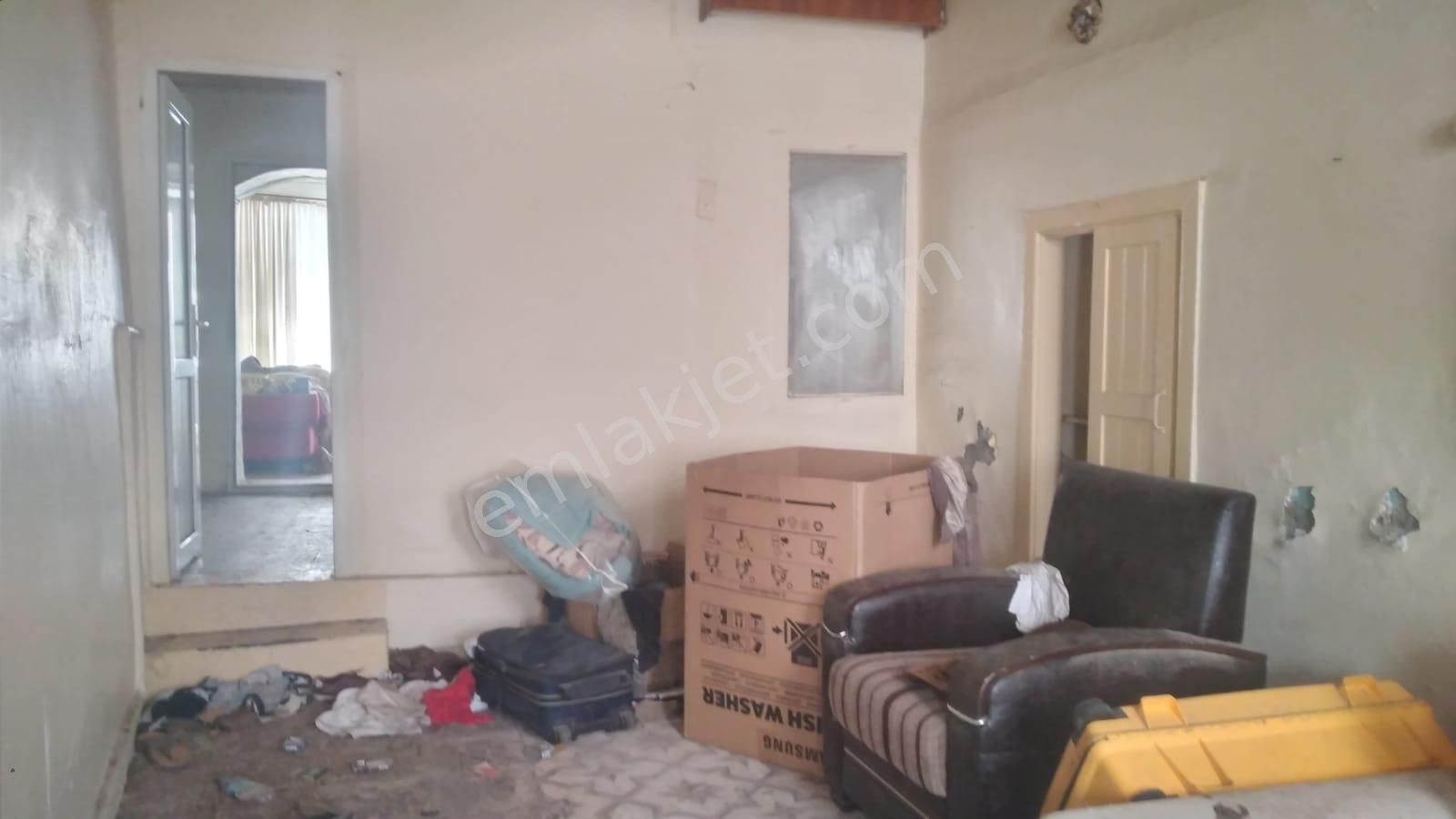 Ayvada'dan Ayvalık Merkez'de Müstakil Bina - Görsel 9