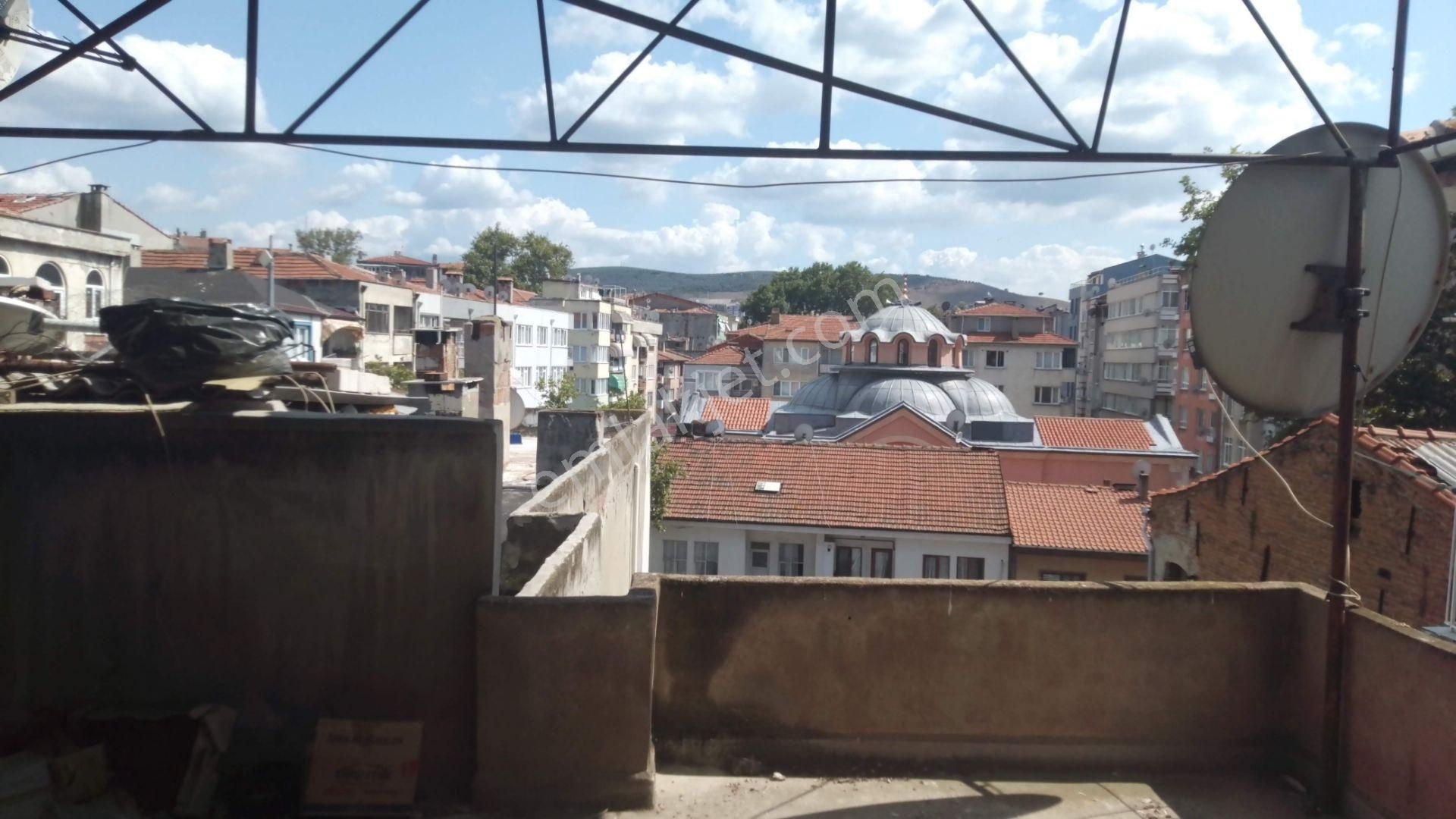 Gemlik Balıkpazarında Satılık Daire 2+1 Cadde Üstü Kombili Teraslı Sahile Yakın - Görsel 20