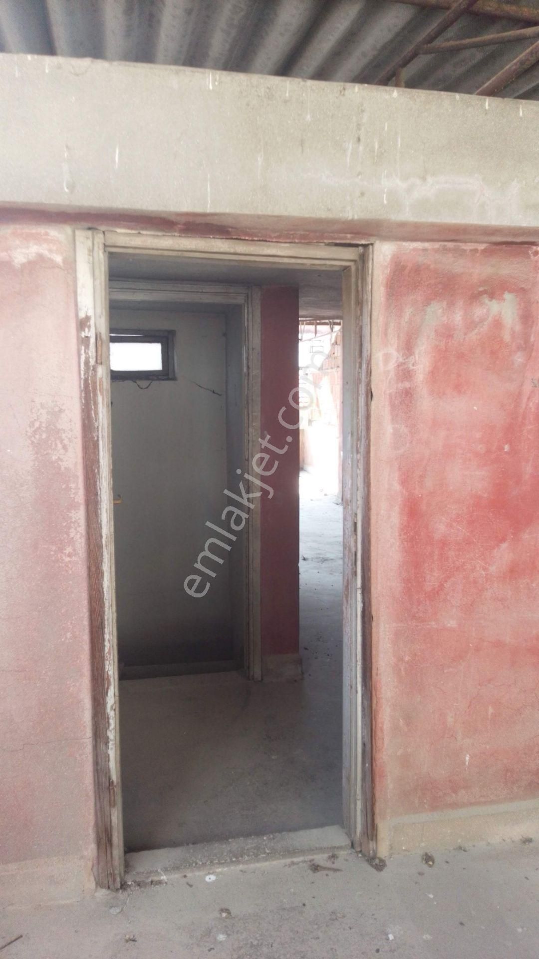 Gemlik Balıkpazarında Satılık Daire 2+1 Cadde Üstü Kombili Teraslı Sahile Yakın - Görsel 26