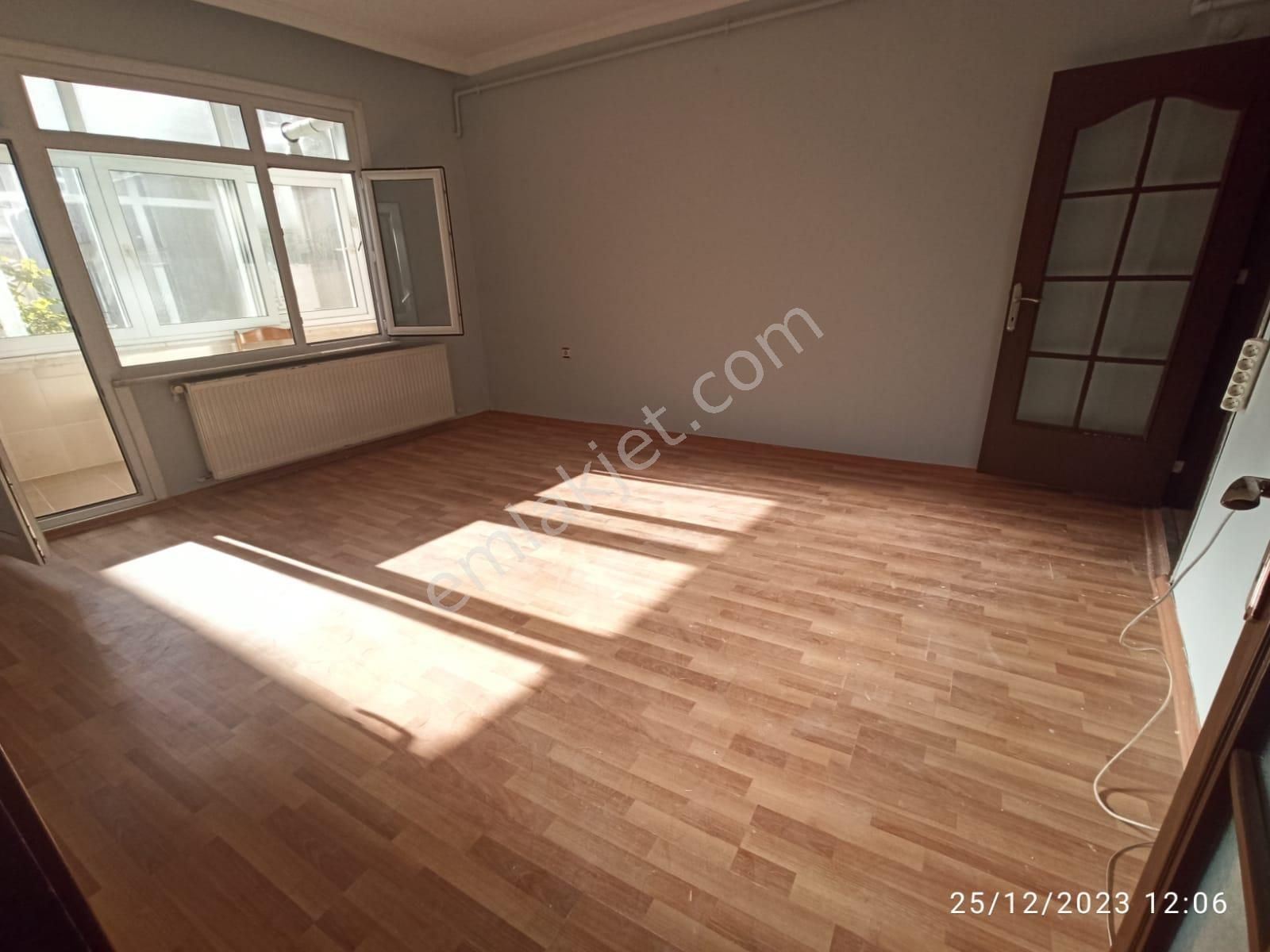 Bağcılar Çınar Satılık Daire  GRANİT EMLAK'TAN BAĞCILAR ÇINAR MAH. DE 2+1 90 M2 SATILIK DAİRE