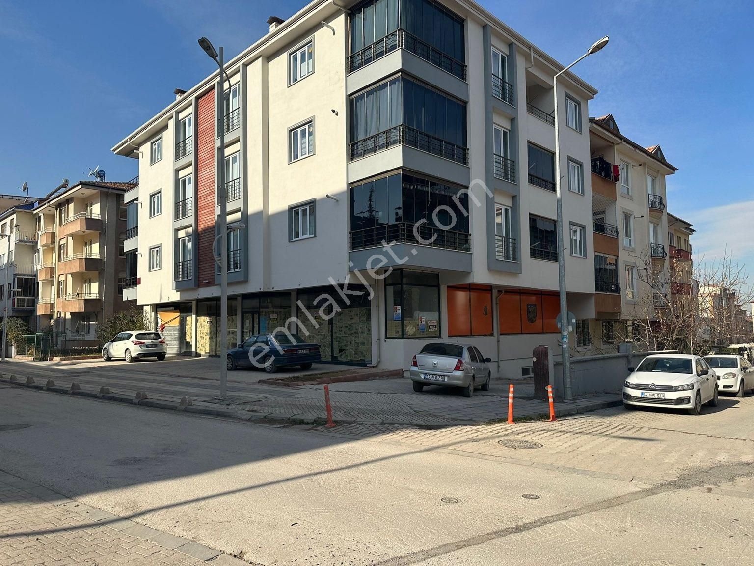 Battalgazi Hacı Abdi Satılık Dükkan & Mağaza BATTALGAZİ ZAPÇIOĞLU CADDESİ 500M2 SATILIK KÖŞE DÜKKAN&MAĞAZA