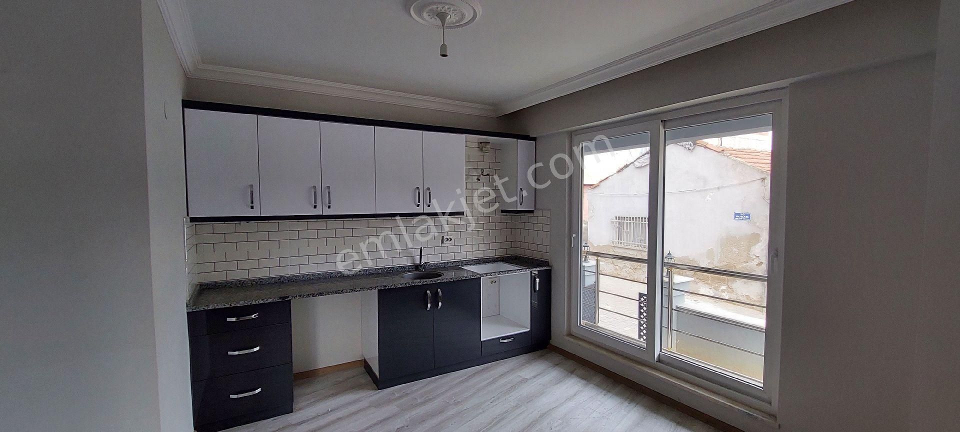 Nazilli Yeni Kiralık Daire  yeni Mah. Kiralik 1+1 55 M2  Balkonlu Eşyasiz