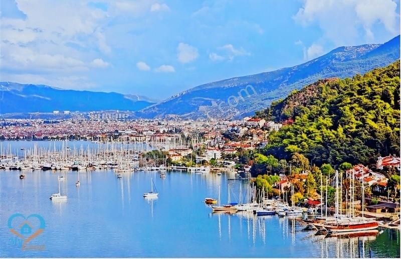 Fethiye Cumhuriyet Satılık Bina Mykonut'tan Çarşıda Satılık Deniz Manzaralı 4 Daireli 3 Kat Bina