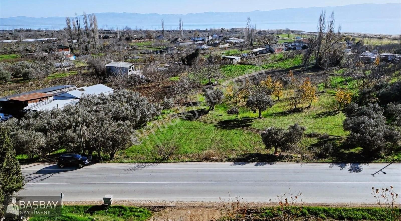 İznik Boyalıca Satılık Ticari İmarlı TİCARİ + KONUT İMARLI SAHİL VE MAHALLE YERLEŞİM BÖLGESİNDE ARSA