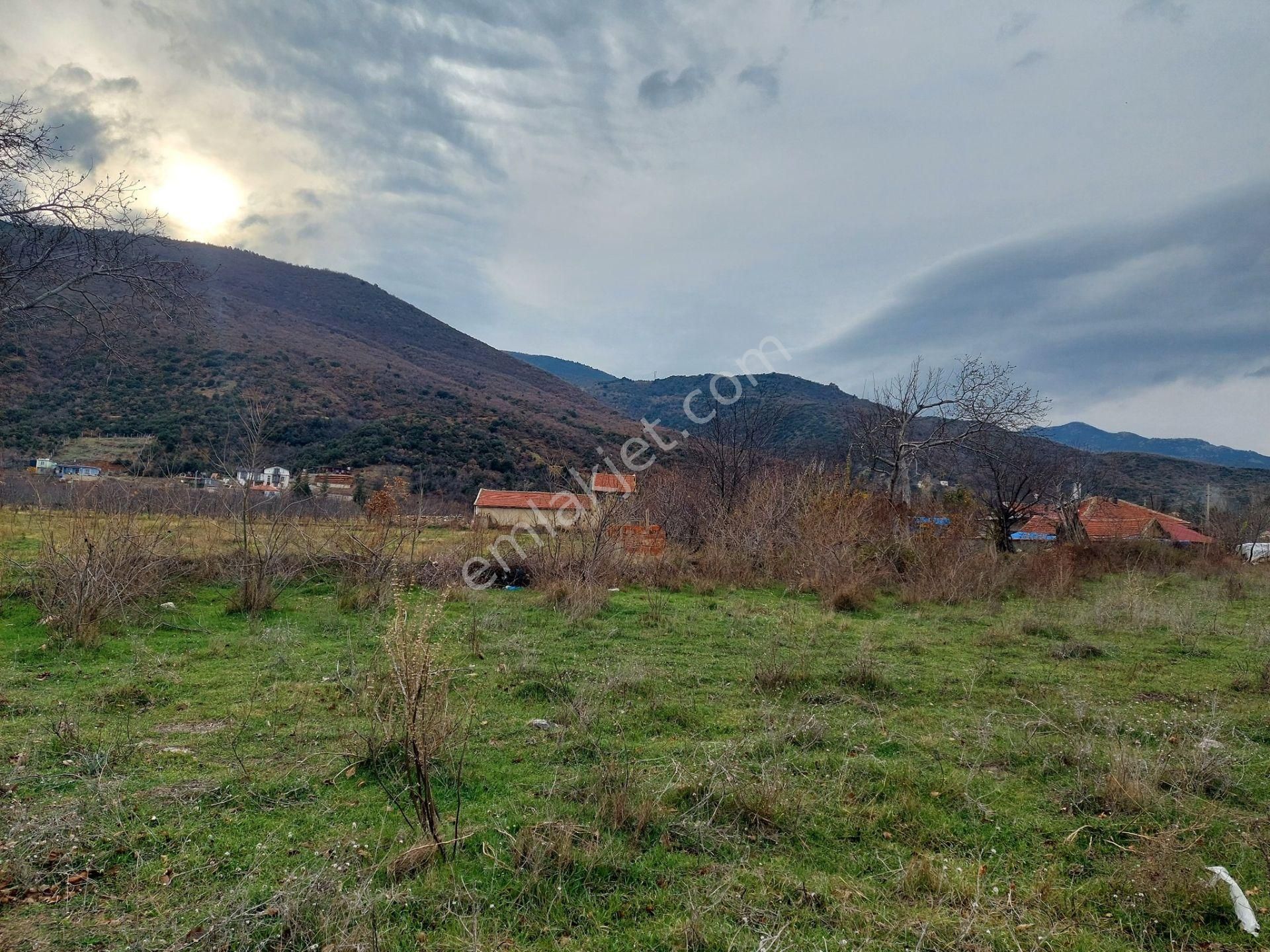 Akşehir Atakent Satılık Konut İmarlı  BİZİM EMLAKTAN KAÇIRILMAZ FIRSAT