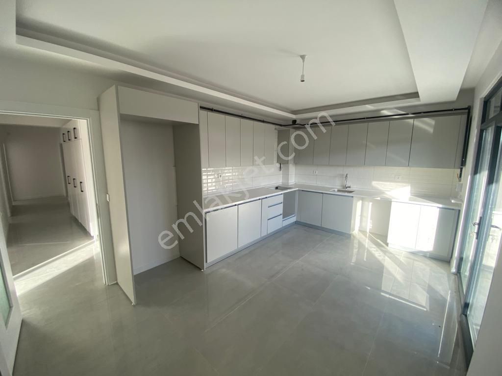 Tepebaşı Çamlıca Satılık Daire Behçet Necatigil Altı 155m² Özel Garajlı Köşe Lüx 3+1 Daire Bk-13