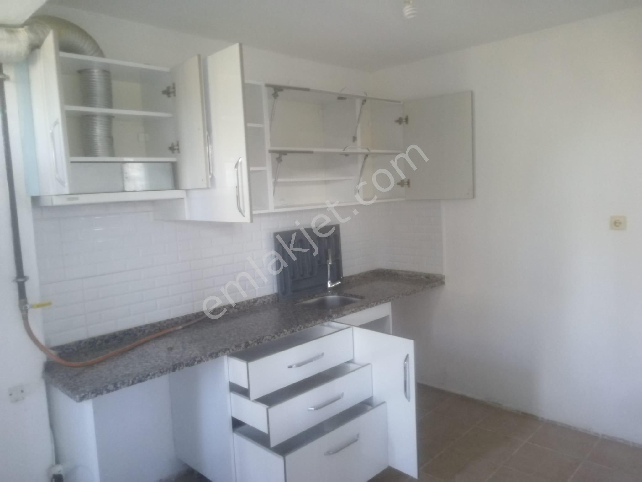 Sapanca Göl Kiralık Daire  SAPANCA GÖL MAHALLESİNDE 2+1 KİRALIK DAİRE