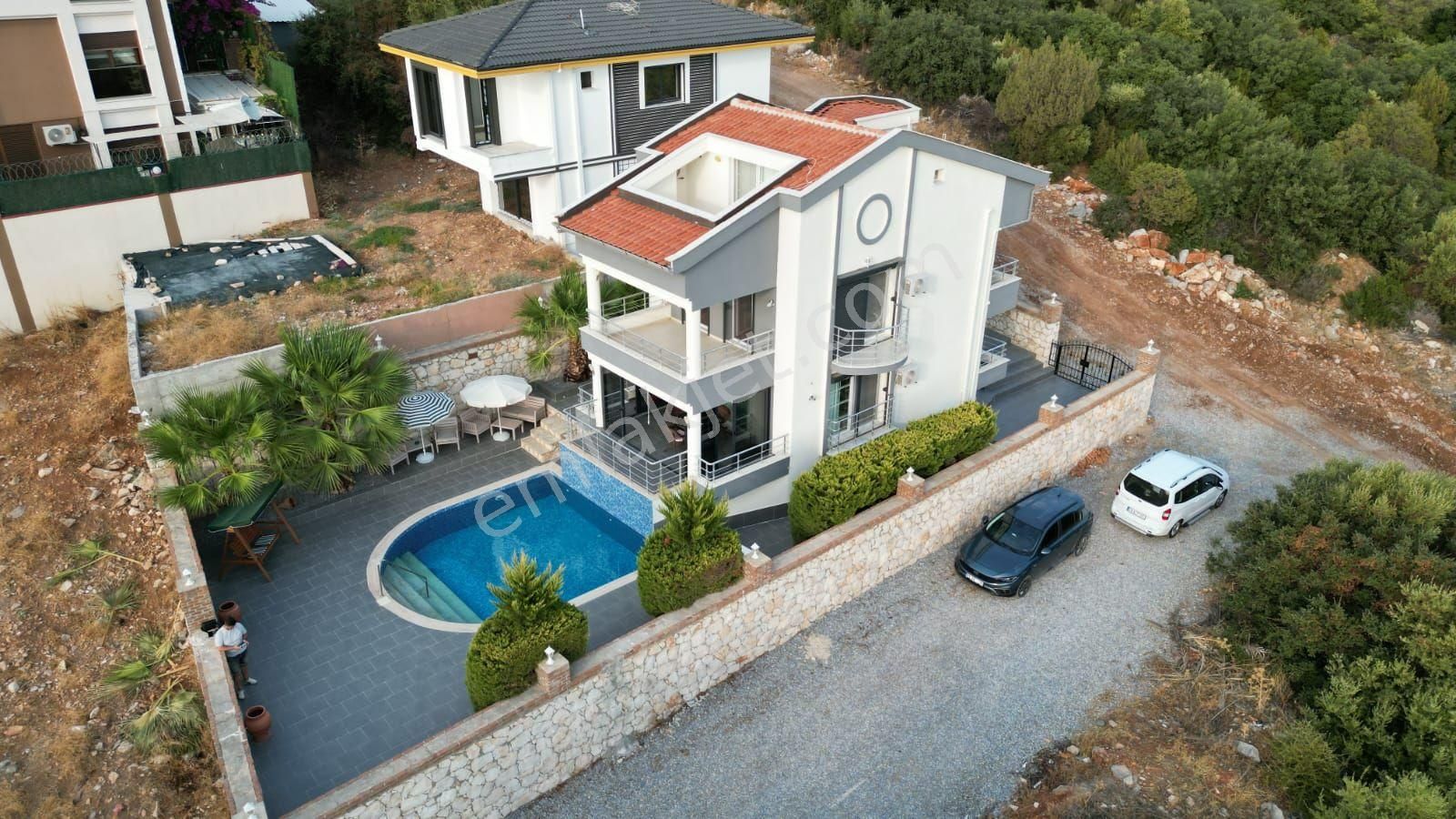 Didim Akbük Satılık Villa DİDİM AKBÜK'TE YABANCIDAN FULL EŞYALI MUHTEŞEM HAVUZLU VİLLA 