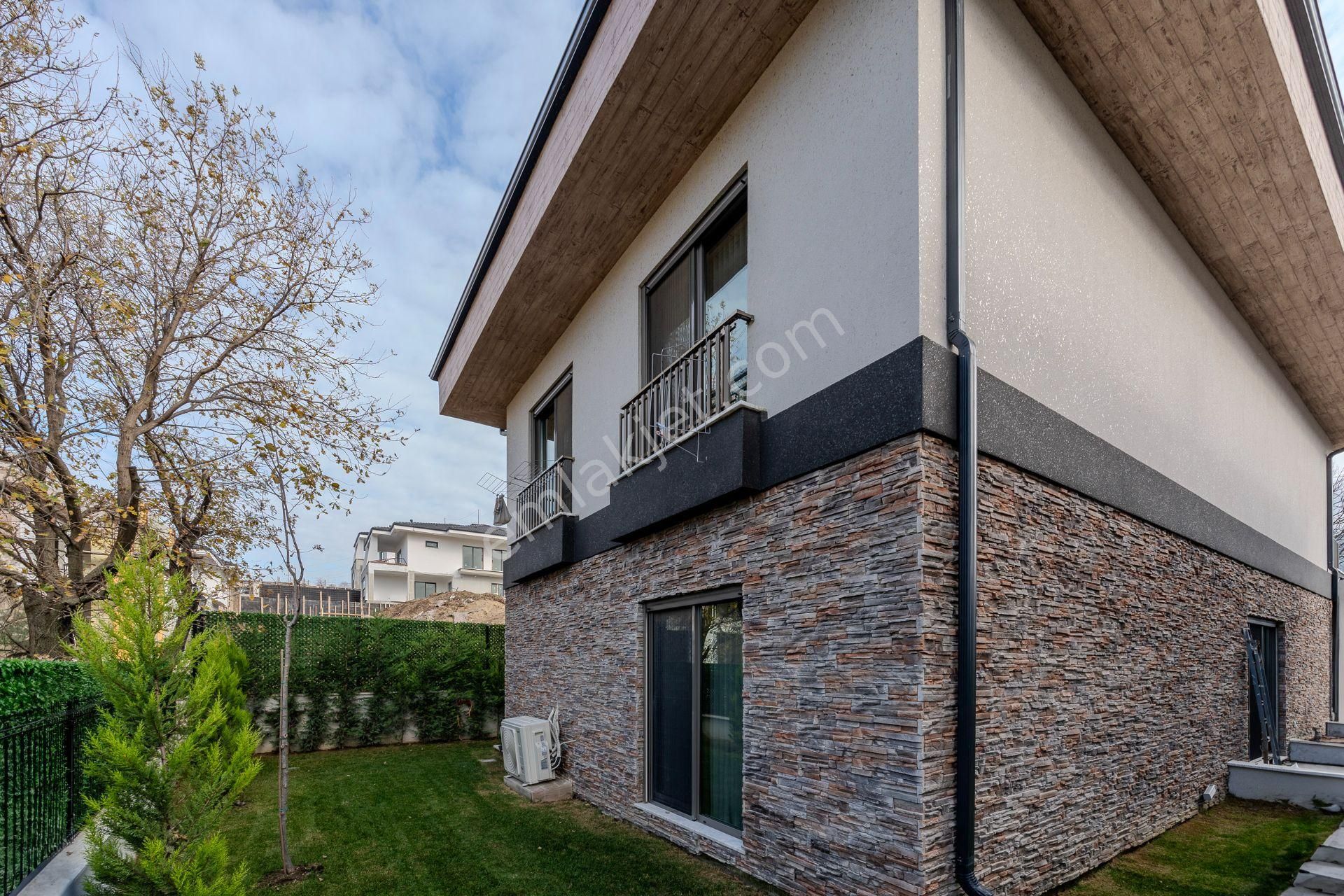 Gümüştepe'de Hemen Teslim 6+1 Villa - Gemart 1 - Görsel 43