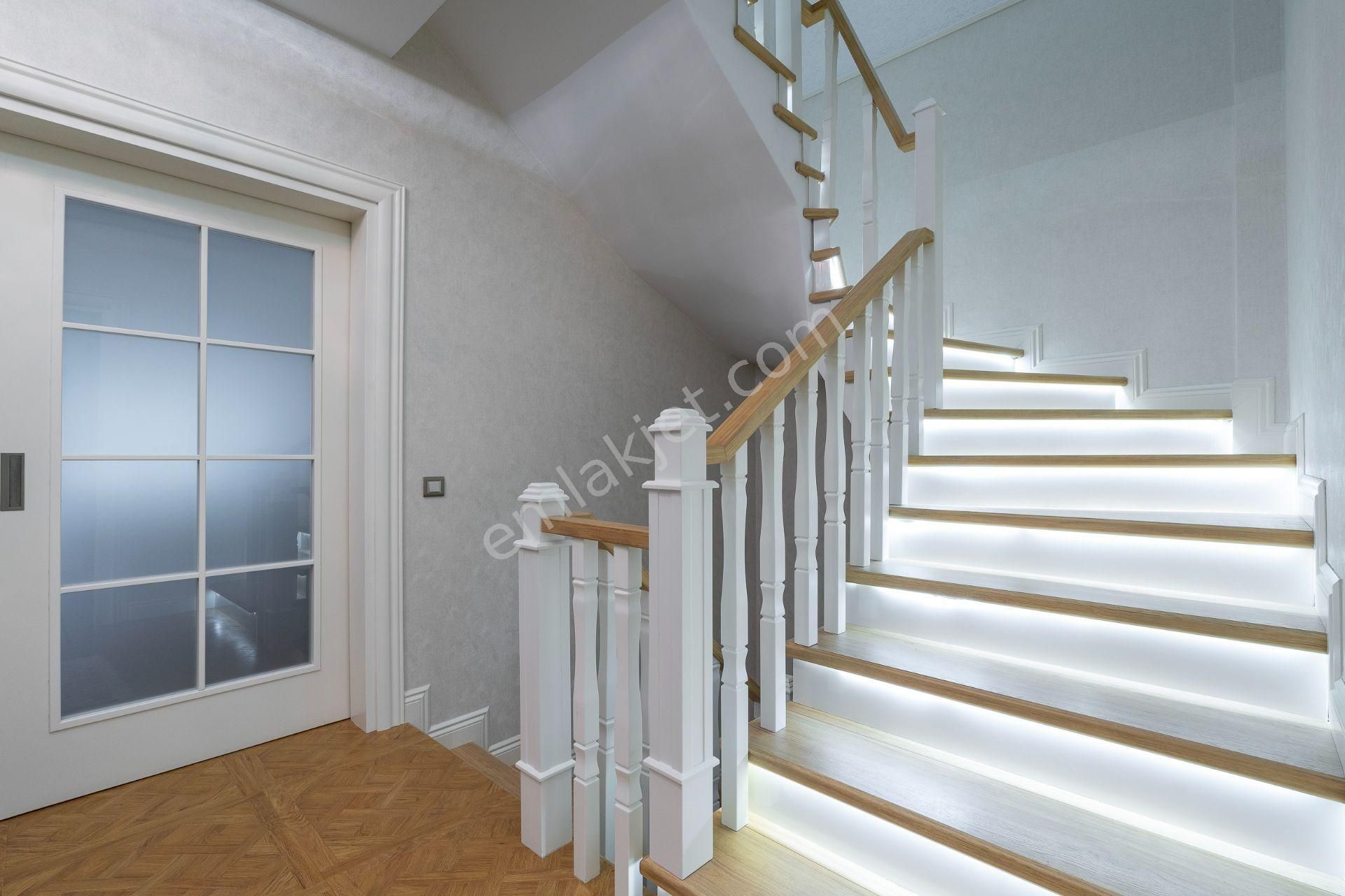 Gümüştepe'de Hemen Teslim 6+1 Villa - Gemart 1 - Görsel 17