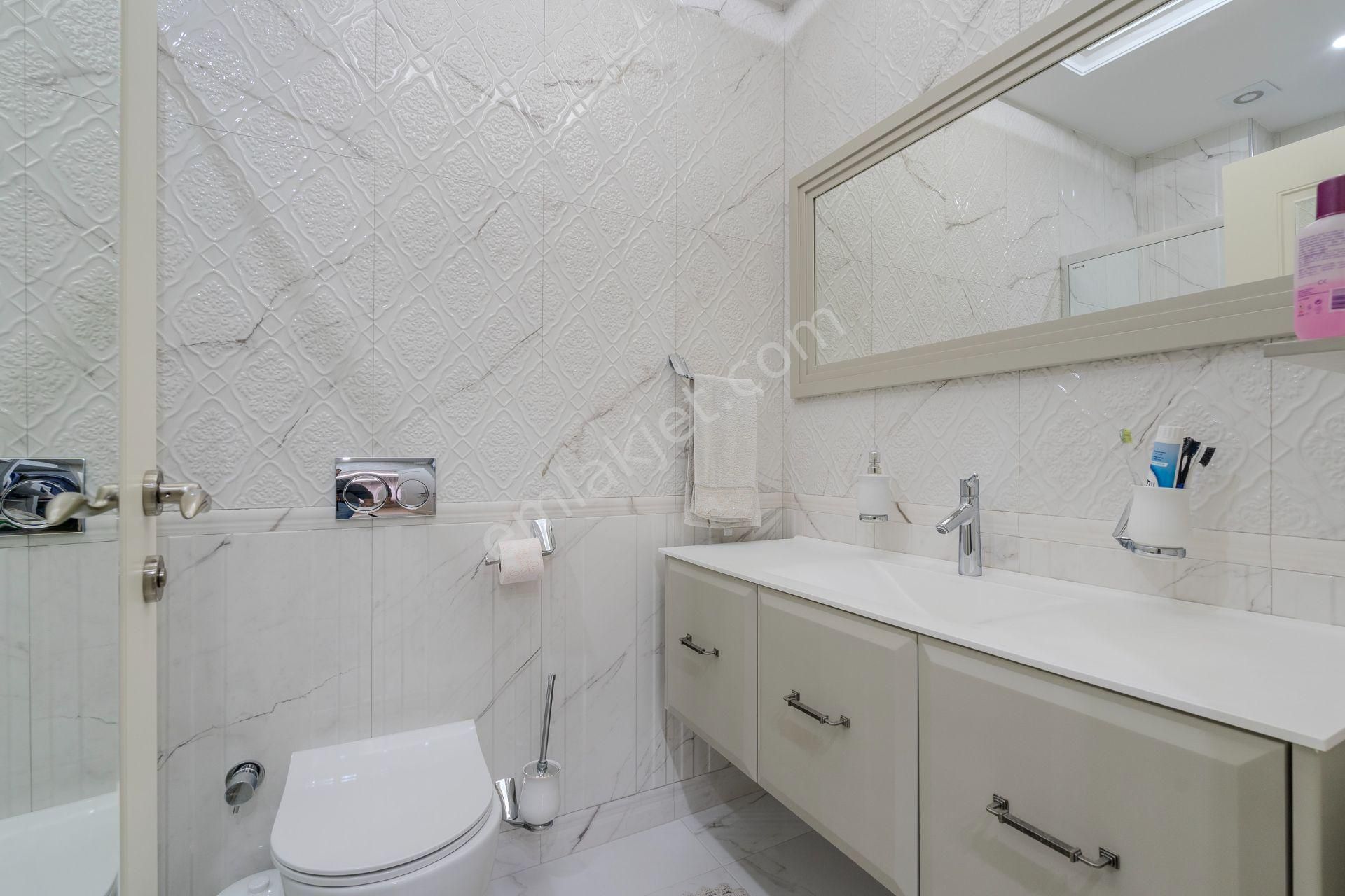 Gümüştepe'de Hemen Teslim 6+1 Villa - Gemart 1 - Görsel 34